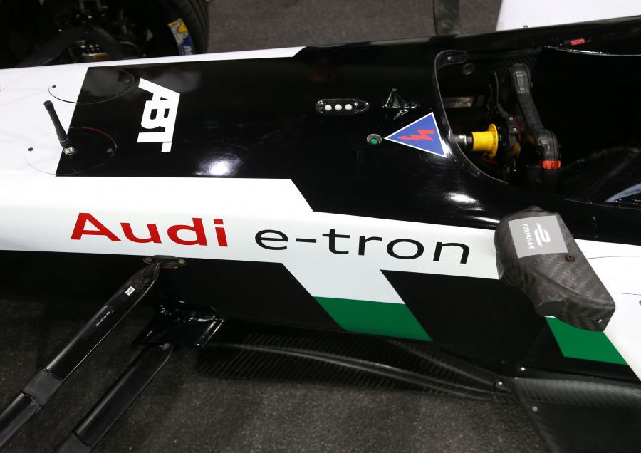 Детали экстерьера Audi e-tron FE04 2017 года  (фото 22 из 42)